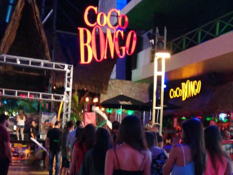 coco bongo cancun family night